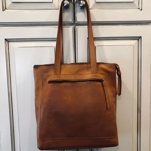 Able tote bag with insert and wallet
